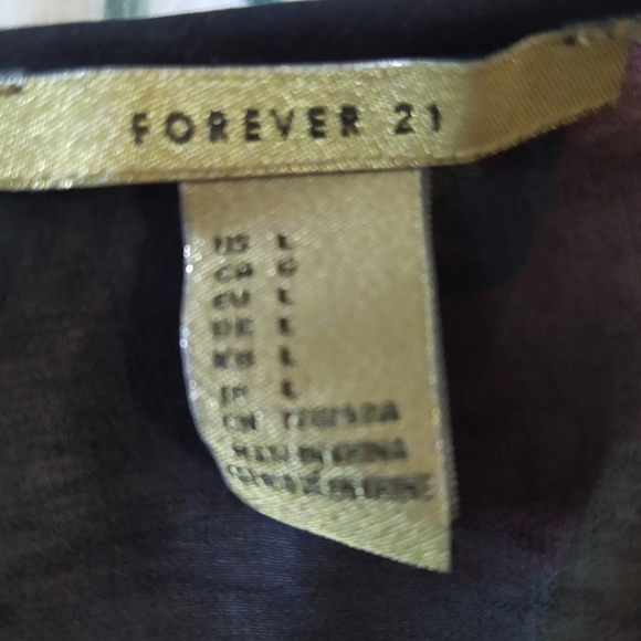 Pleated Colorblock Black Long Sleeve Dress - Picture 4 of 7